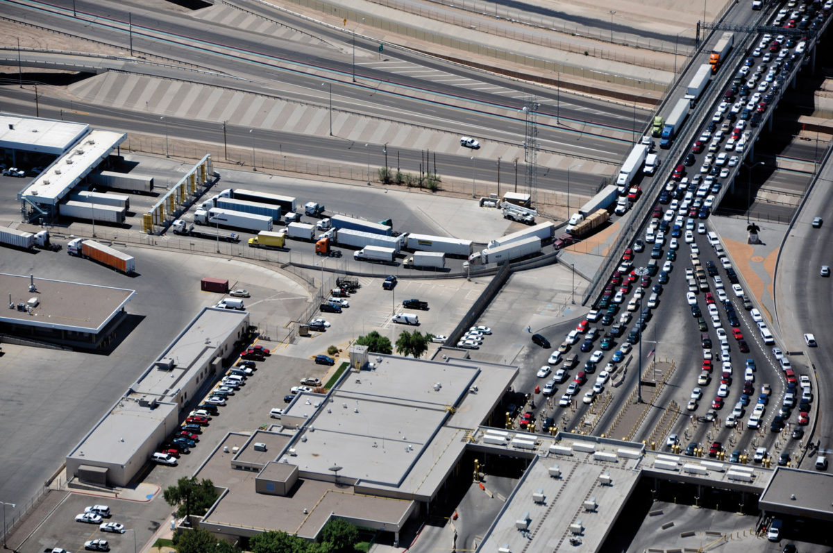 Aerial photo of Texas/Mexico border crossing.