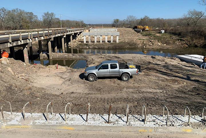 Photograph of a bridge under construction near Yoakum, Texas.