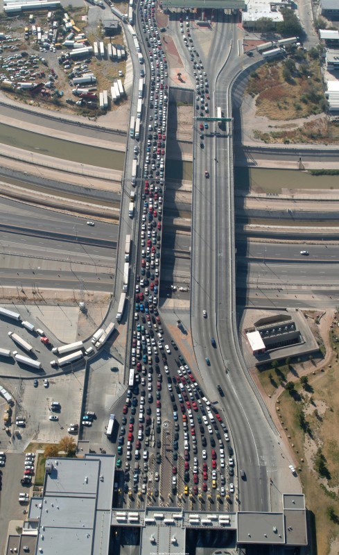 Aerial photo of El Paso border crossing.